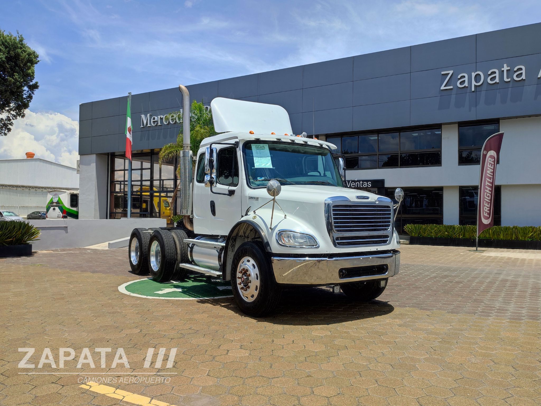 Camiones Seminuevos Freightliner, Volvo, Kenworth, International, Isuzu, Hino